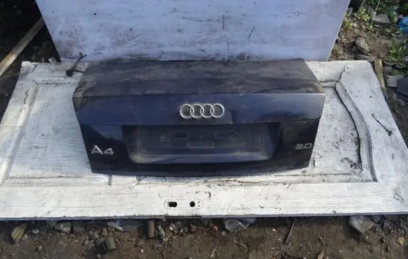 Audi A4 S4 B6 8E 8H Tailgate/trunk/boot lid 8E5827755