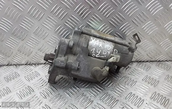 Toyota Yaris Starter motor 2810033080 4280002730