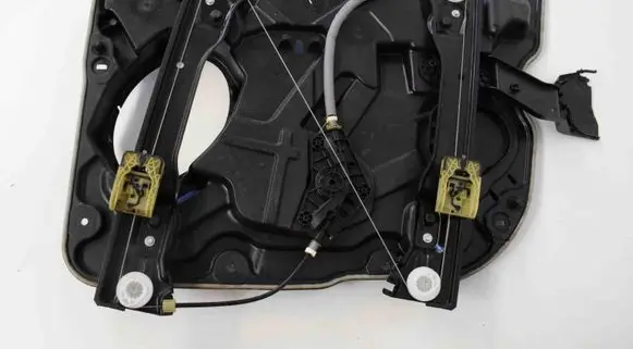 Jeep Grand Cherokee (WK) Front door electric window regulator 68231063AA