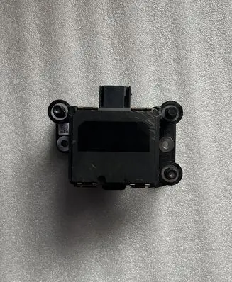 Volkswagen PASSAT B8 Distronic sensor radar 5QA907561F