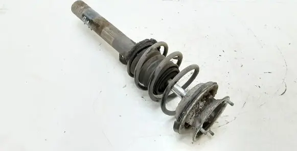 BMW 1 E82 E88 Front shock absorber with coil spring 6786024 31316786024