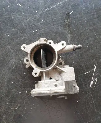 Opel Insignia A Throttle valve 50569200