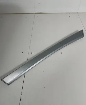 BMW 5 F10 F11 Front door trim bar 7225545