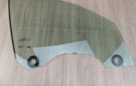 BMW 4 G22 G23 G24 G26 Front door window glass four-door 7955248