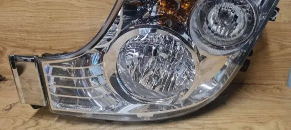 Mercedes-Benz Metris W447 Headlight/headlamp A9608200239 10017169