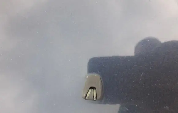 Volvo S80 Windshield washer spray nozzle 