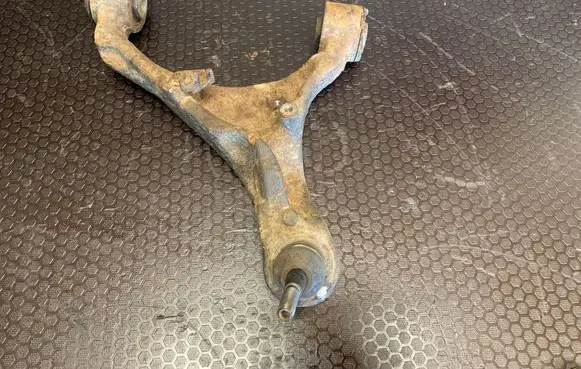 Land Rover Range Rover Sport L320 Front control arm 716017