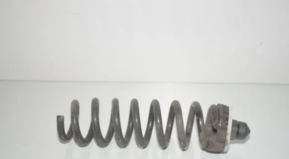 BMW 3 G20 G21 Rear coil spring 6898642 33536898642