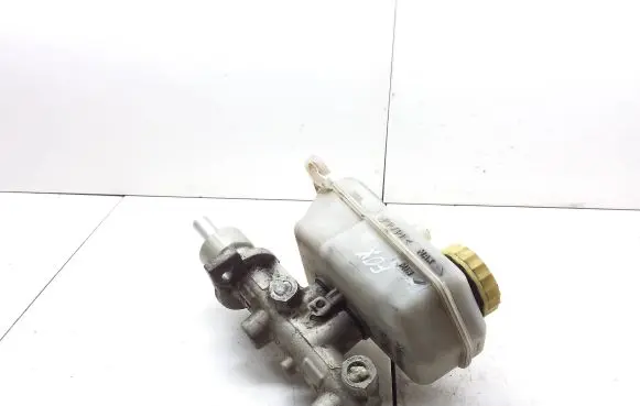 Volkswagen Fox Master brake cylinder 0204221082