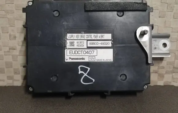 Lexus RX 450H Brake system control unit/module 896C0-48020