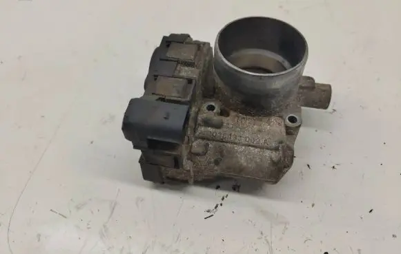 Volkswagen Golf V Throttle valve 03C133062A
