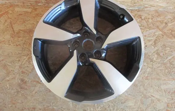 Nissan Qashqai R18 alloy rim 4EA8A