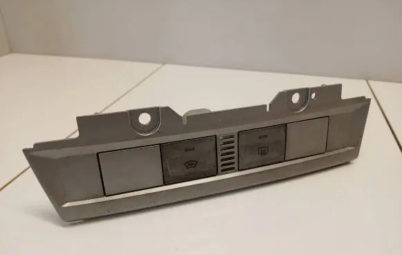 Ford Focus Windscreen/window heater switch 4M5113D734DD