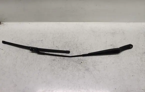 Volkswagen Golf V Windshield/front glass wiper blade 