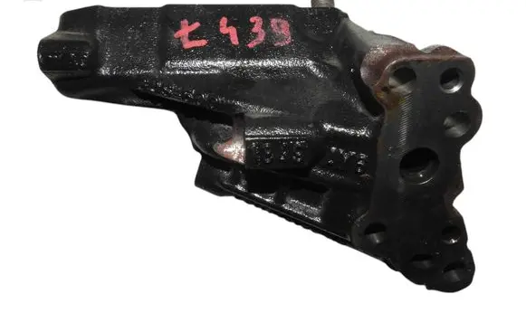 Audi Q8 Generator/alternator bracket 057145094E