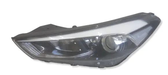 Hyundai Tucson TL Headlight/headlamp 92101D7100