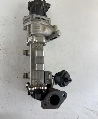 Jeep Grand Cherokee EGR valve cooler 41212109F K5T70977 135130977