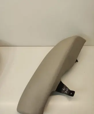 Chrysler 300 - 300C Rear seat side top trim 1069362