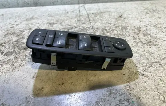 Jeep Cherokee Electric window control switch 68271206AB 290608 10130139