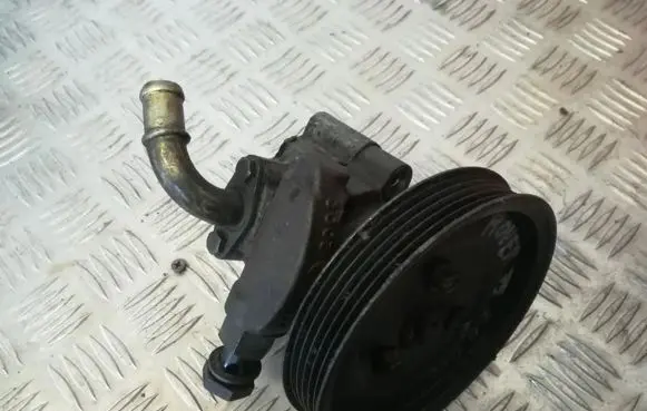 Rover 75 Power steering pump qvb101391