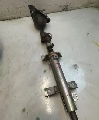 Volkswagen Transporter - Caravelle T3 Steering wheel axle 321