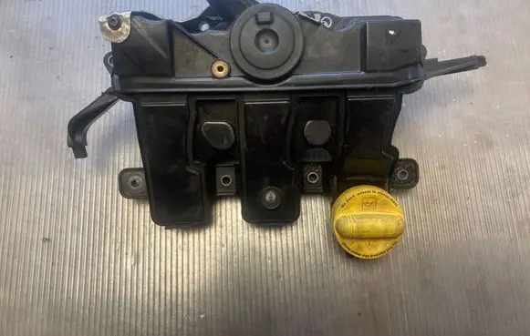 Nissan Qashqai Intake manifold 118305906R