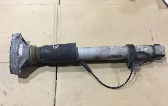 BMW M4 F82 F83 Rear shock absorber/damper 2284910