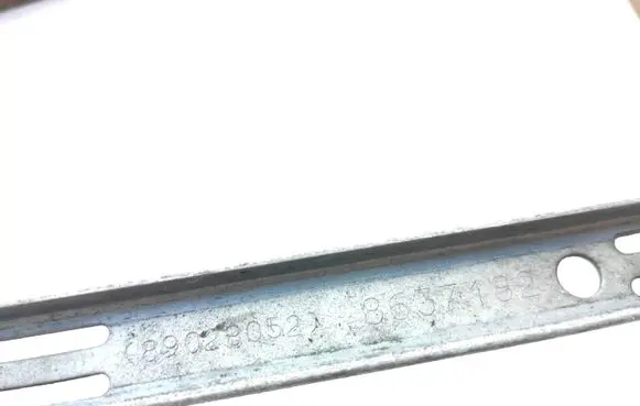 Volvo XC90 Headlight/headlamp mounting bracket 8637182