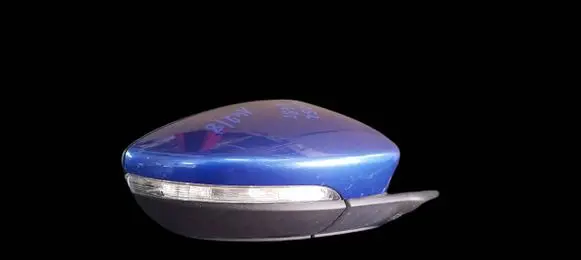 Volkswagen Scirocco Front door electric wing mirror KUI2454