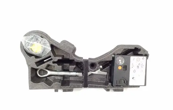 Mercedes-Benz E W212 Tool set A2128991114