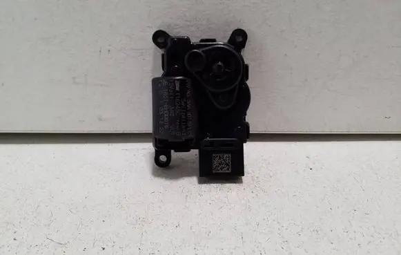 Cupra Born Air flap motor/actuator 5WA907511C T16245C