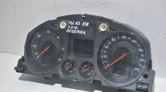 Volkswagen PASSAT B6 Speedometer (instrument cluster) 3C0920960K