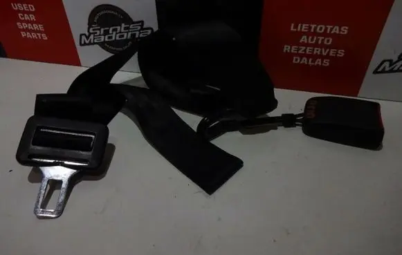 Volkswagen Golf IV Middle seatbelt (rear) 1J0857487D