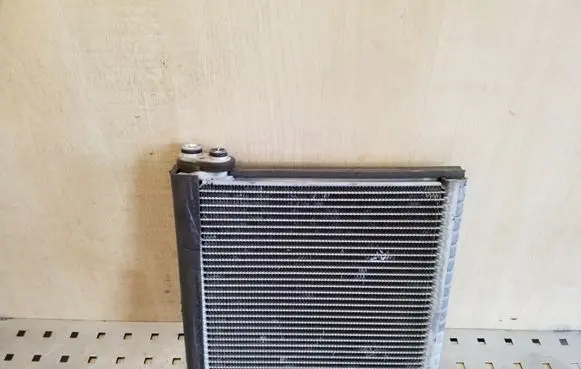 Air conditioning (A/C) radiator (interior)