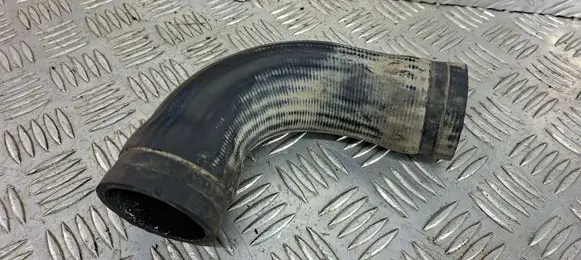 Volkswagen PASSAT B5 Intercooler hose/pipe 8D0145834