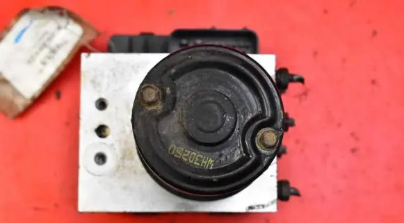 Hyundai Santa Fe ABS Pump 58900-26050