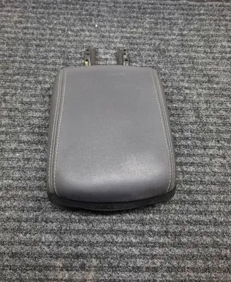 Volvo V50 Armrest