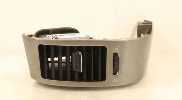 Toyota Prius (XW20) Dashboard side air vent grill/cover trim 5506247010