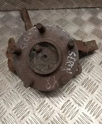 Nissan Serena Front wheel hub