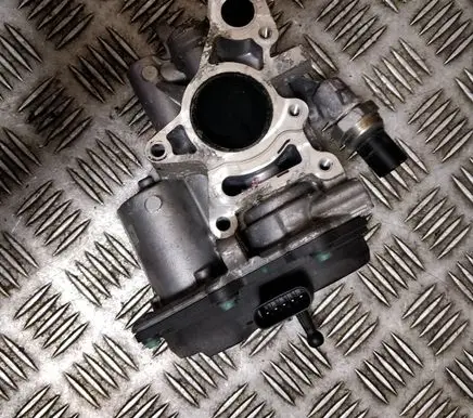 Mercedes-Benz CLA C117 X117 W117 EGR valve A6541400060Q03