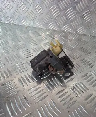 Opel Insignia A Turbo solenoid valve 55563534