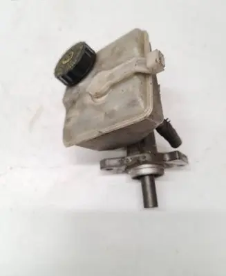 Volvo V70 Master brake cylinder 8646006