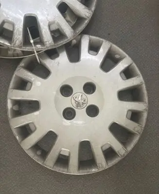 Peugeot Bipper R15 wheel hub/cap/trim 