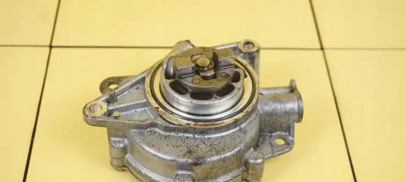 Mini One - Cooper Clubman R55 Vacuum pump 7586424 N18B16A