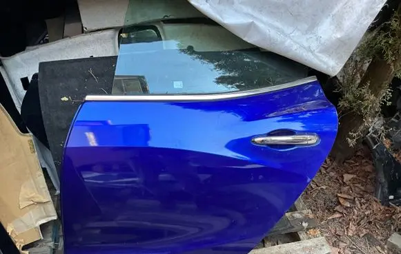 Maserati Ghibli Rear door