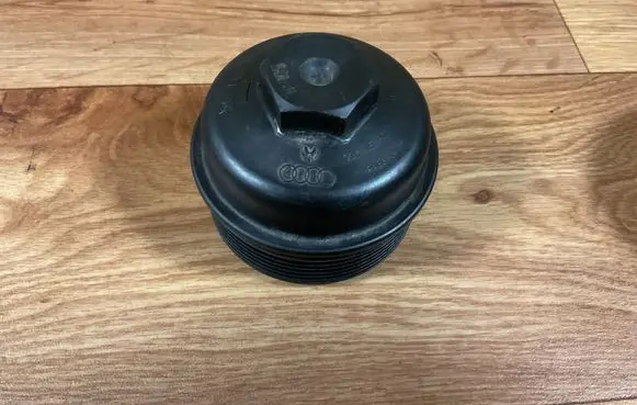 Volkswagen Caddy Oil filter cover 03C115403 03C115403F