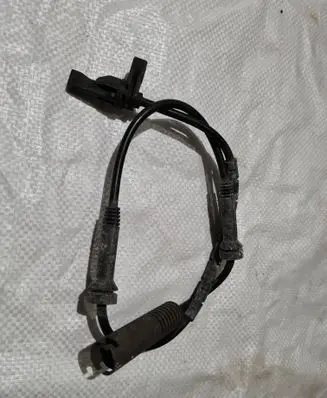 BMW 1 E81 E87 ABS brake wheel speed sensor 6762465