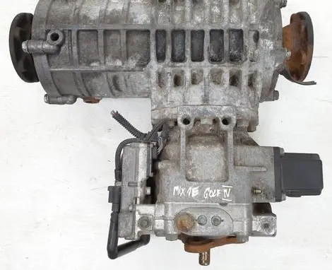 Volkswagen Golf IV Rear differential 02D525554