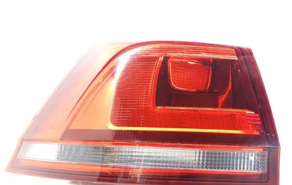 Volkswagen Golf VII Rear/tail lights 5G9945095D