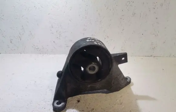 Opel Signum Engine mount bracket